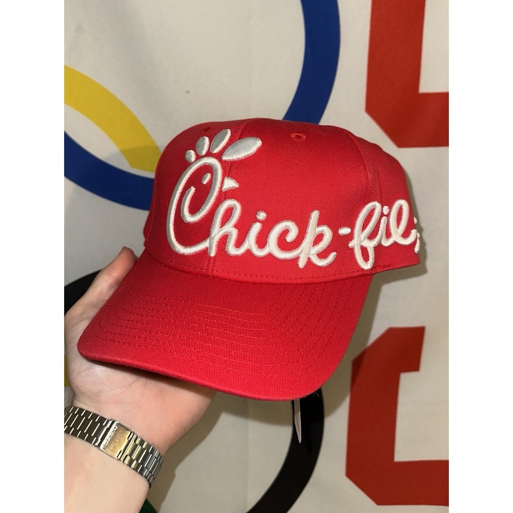 Chick-fil-A Original Hat Cap Restaurant Fast Food Chicken Red SnapBack NWT